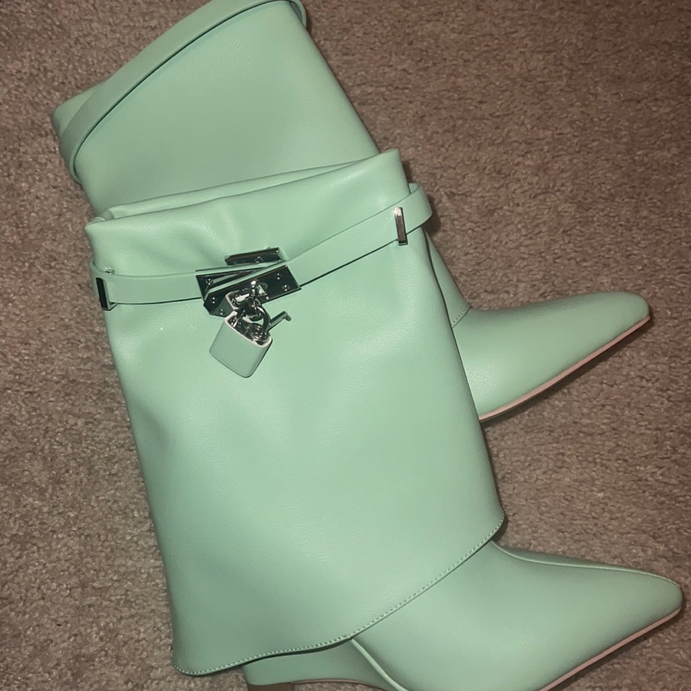 COPY - Mint green booties